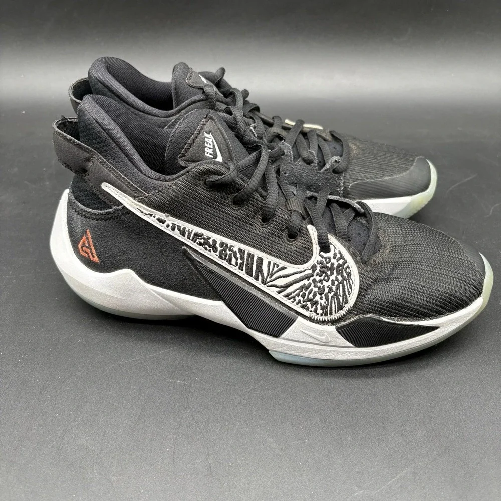 Nike Zoom Freak 2 Giannis Youth Size 4.5 Black White‎ Basketball Shoes CN8574